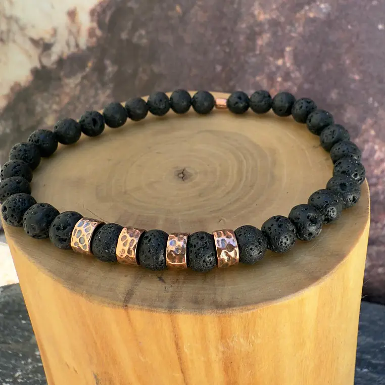 V Pulsera elástica con mostacillas de Cobre Martilladas y piedras de 6 mm 2