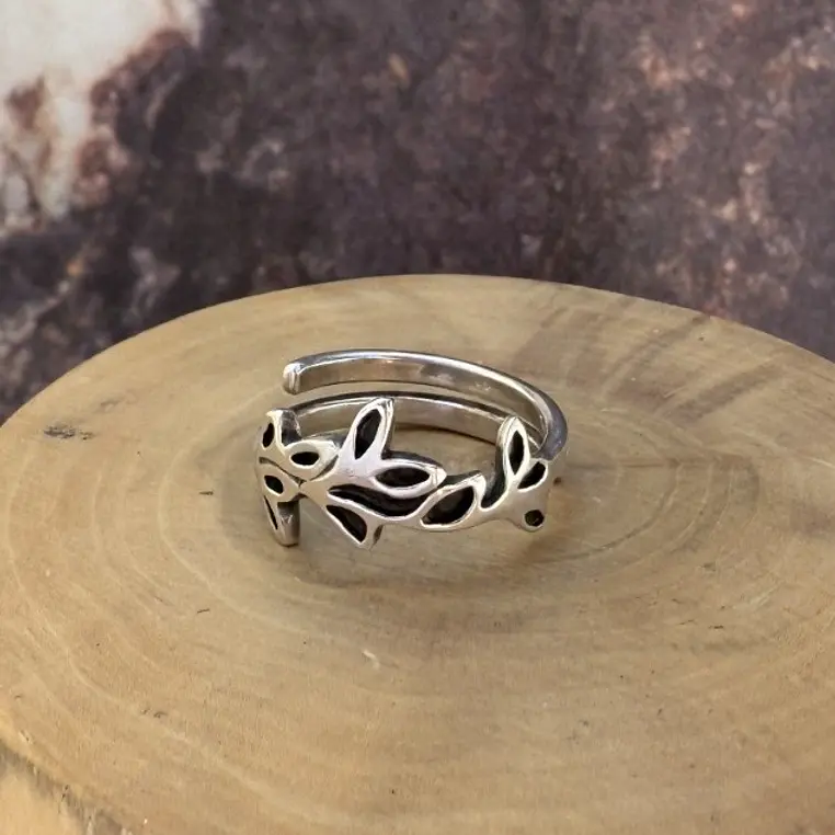 Anillo ajustable  Ramita  de plata 950  1