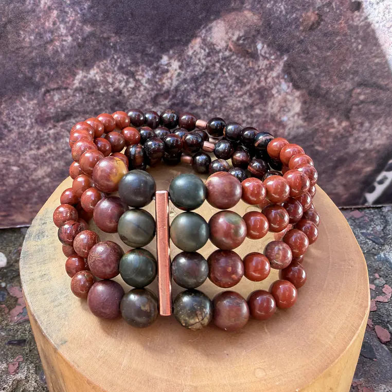 Pulsera de 4 corridas elástica de cobre y mostacillas de piedras de 6mm 2