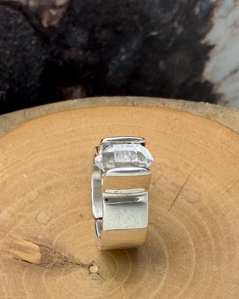 Anillo recto de plata 950 y Cuarzo Diamante Herkimer