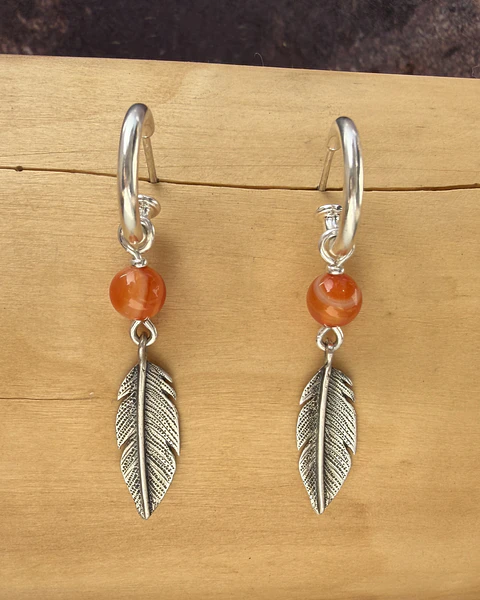 Aros con  Plumas chicas de Plata 950 y Piedras
