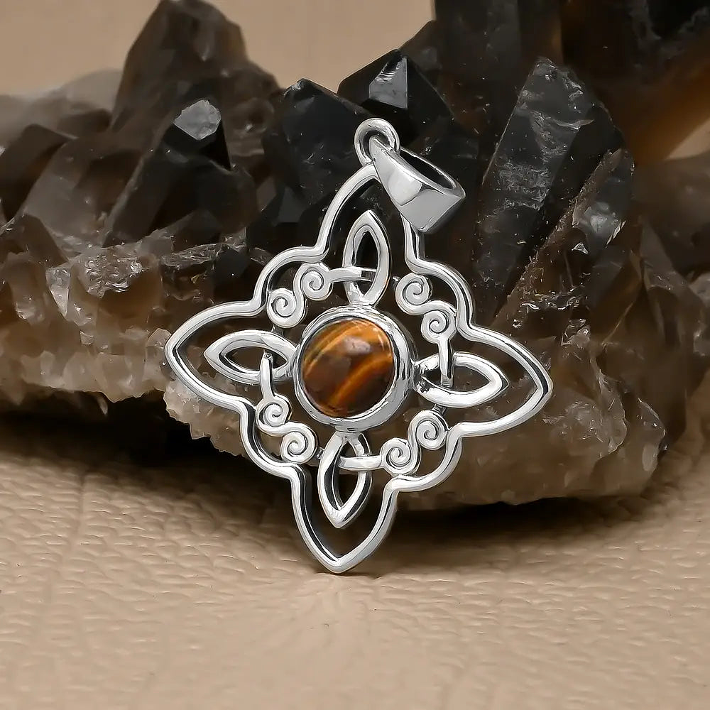 Colgante nudo de bruja con piedra ojo de tigre en plata fina 2