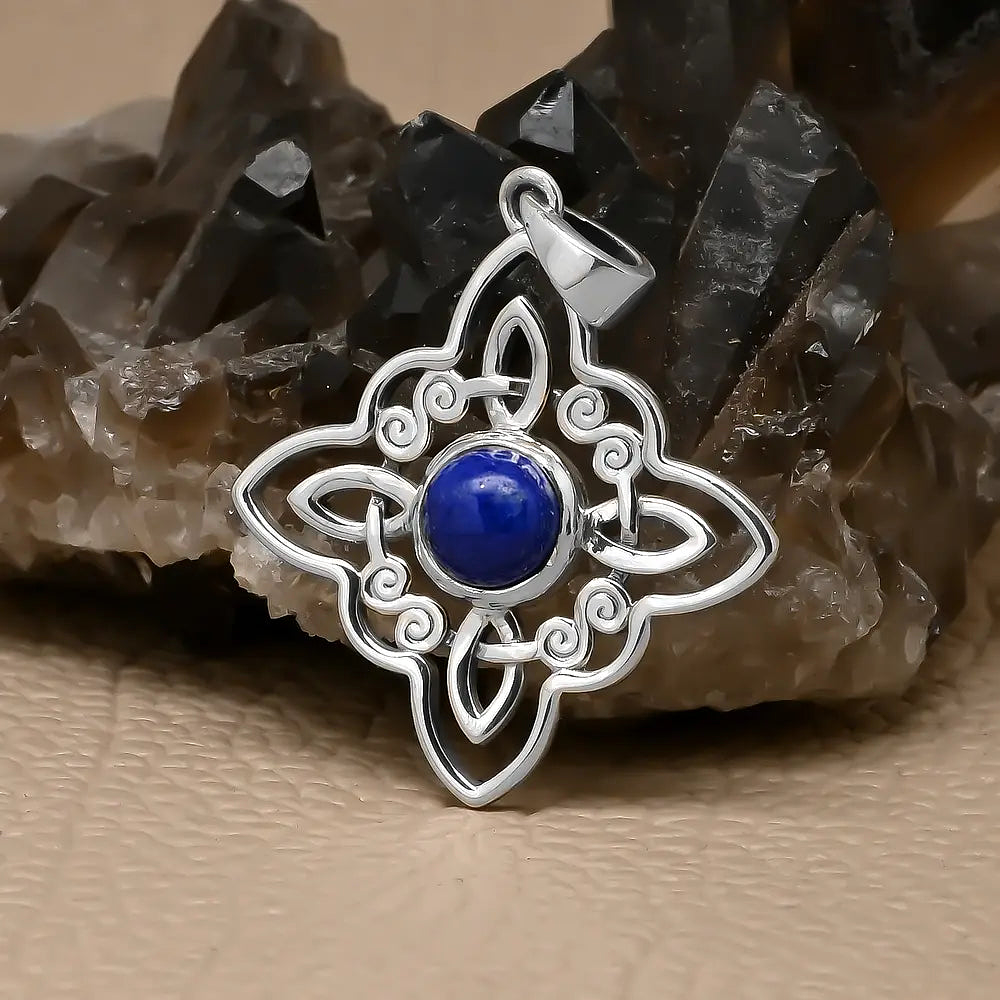 colgante nudo de bruja con piedra lapislazuli en plata fina 2