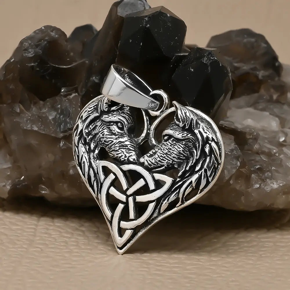 Colgante nudo celta de lobos en plata fina 2