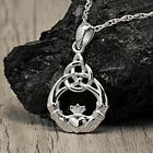Colgante claddagh con nudo celta en plata fina 950 2