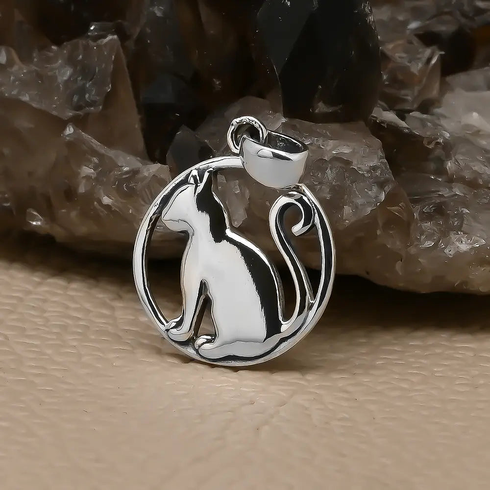 Colgante de gato en plata fina, con cadena 2