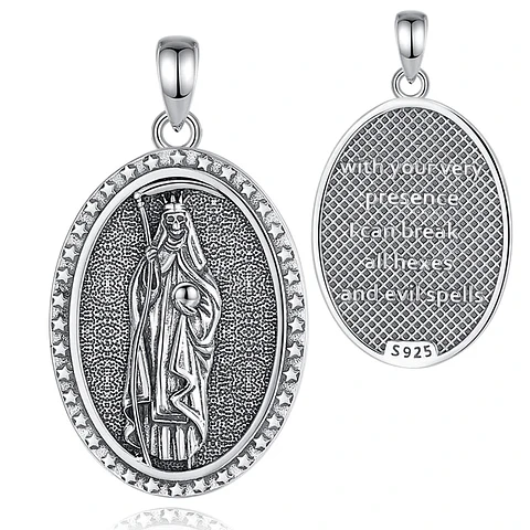 Colgante Santa muerte ovalada en plata 925