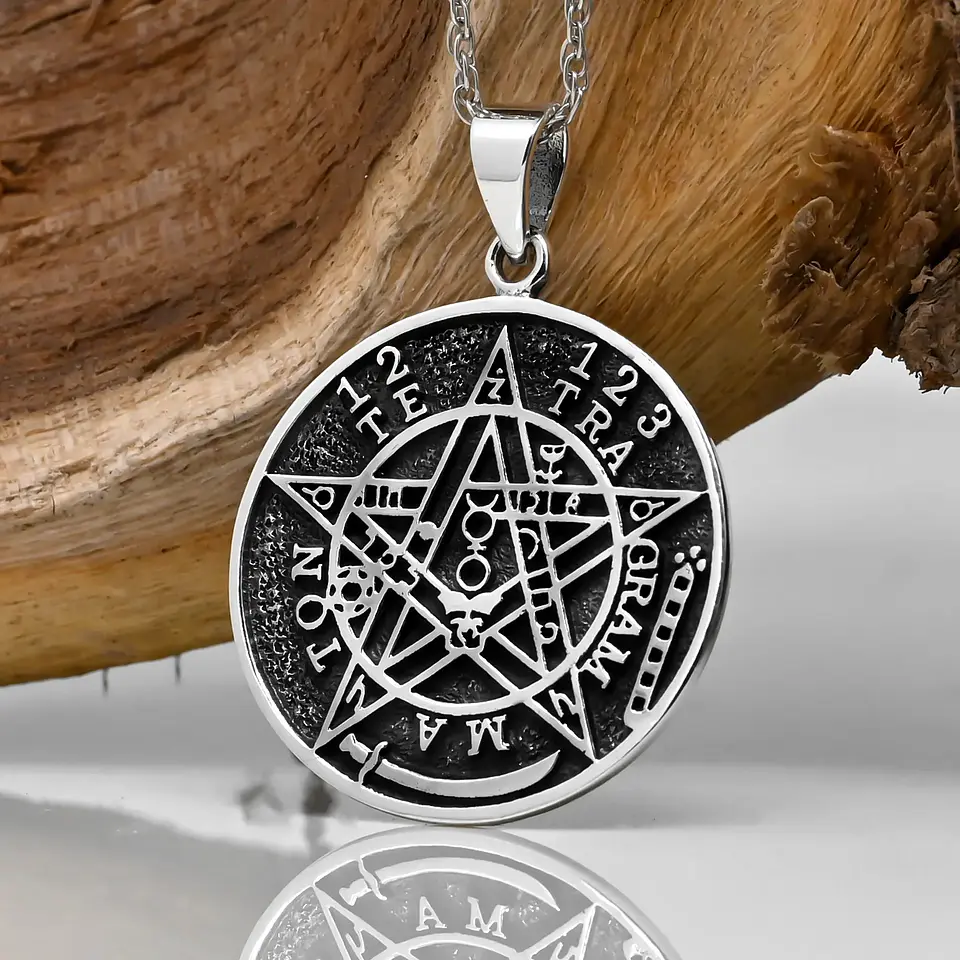 Colgante tetragrammaton en plata 925 1