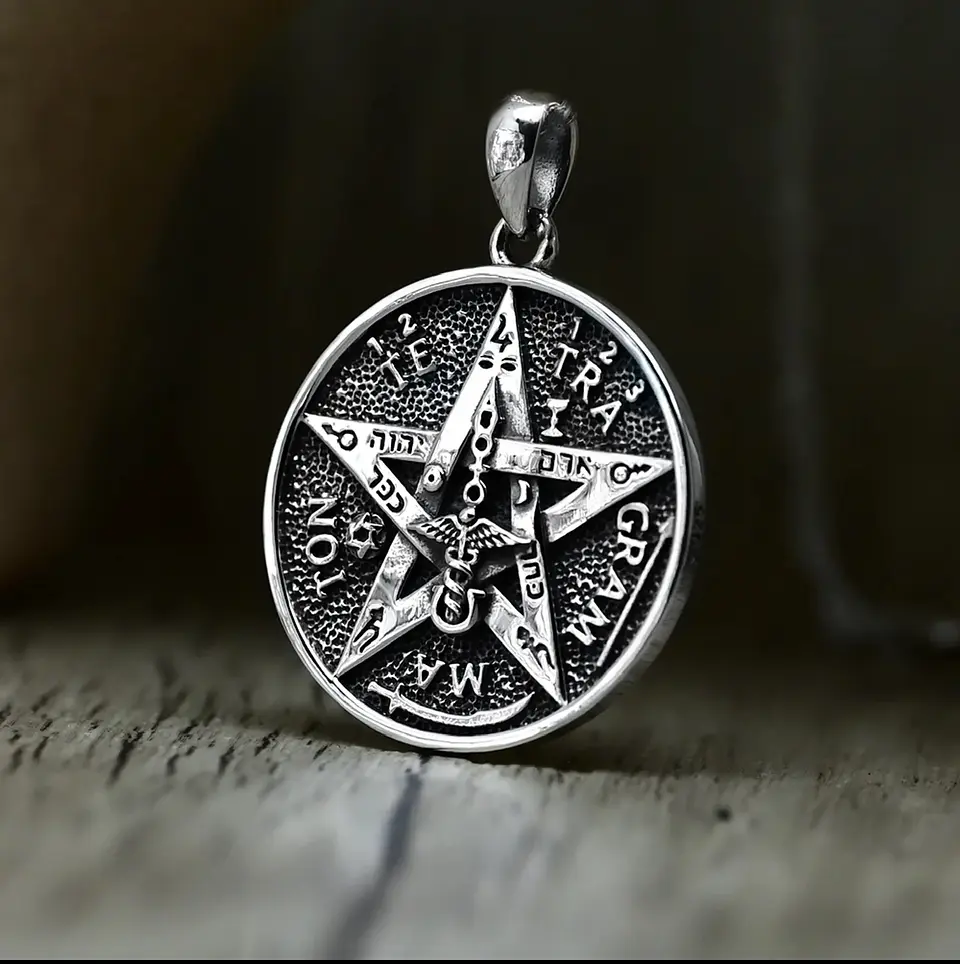 Colgante tetragrammaton en plata 925 1