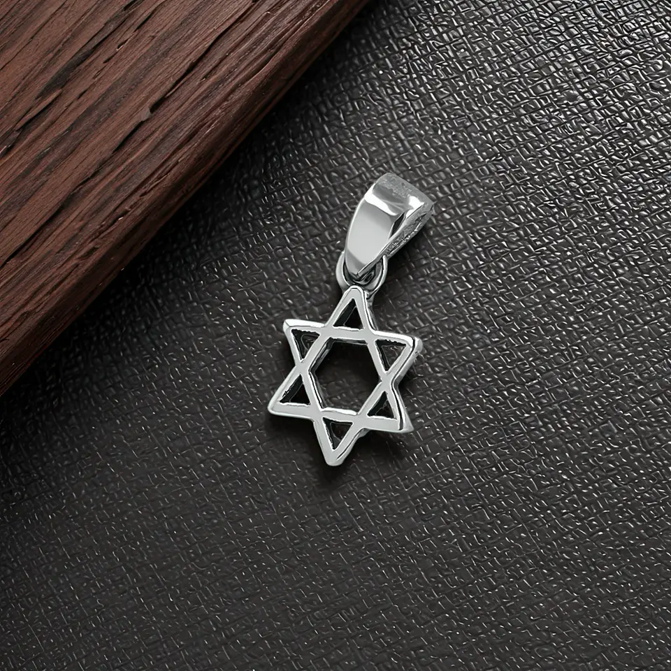 Colgante estrella de david en plata 925 1