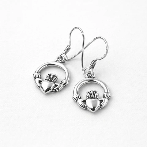 Aros claddagh en plata 925