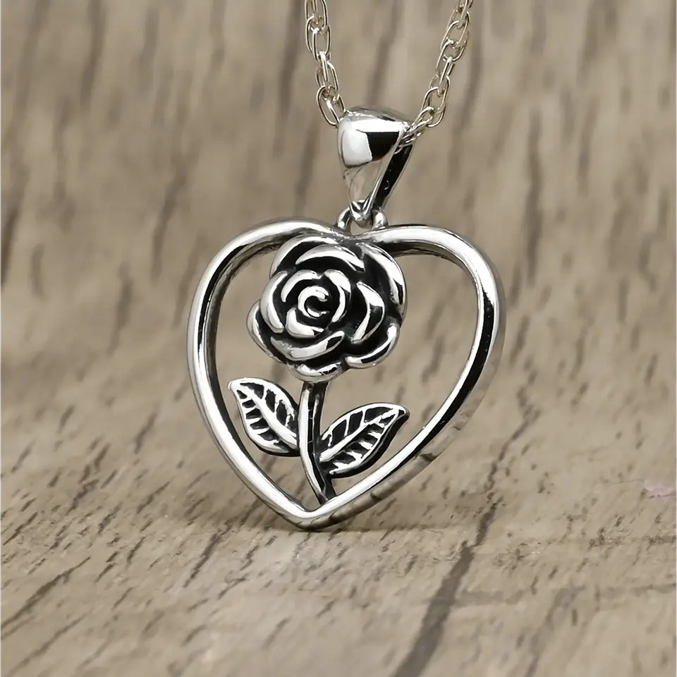 Colgante corazon rosa en plata 950 1