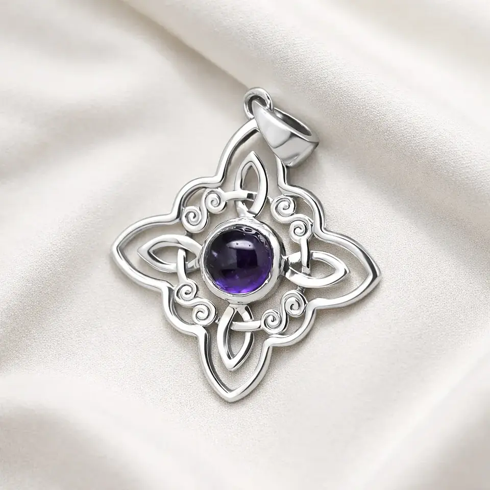 Colgante nudo de bruja amatista en plata 925 1