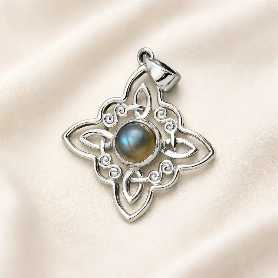 Colgante nudo de bruja labradorita en plata 925 1