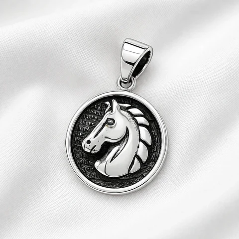 Colgante medalla pequeña de caballo en plata 925