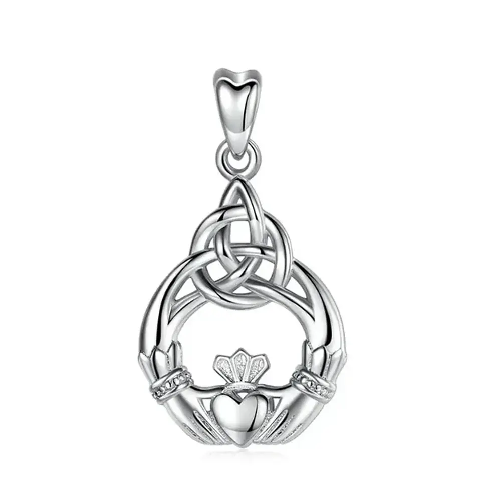 Colgante claddagh en plata 925 1