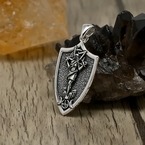 Colgante lilith triple luna diosa wicca en plata 925