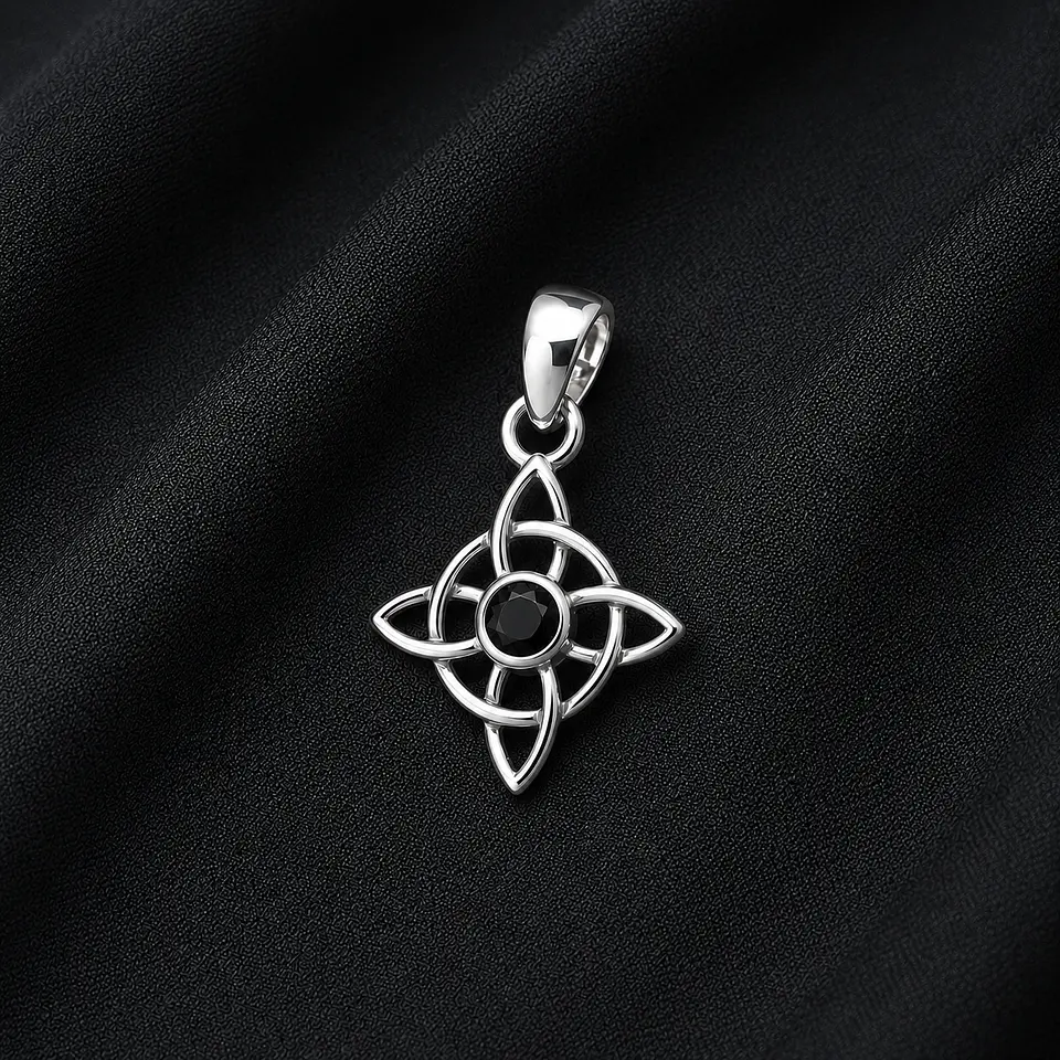Colgante nudo de brujas mini onix en plata 925 1