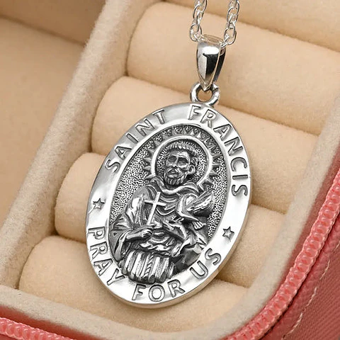 Colgante san francisco de asís en plata 925