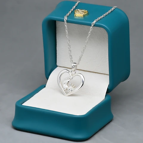 Corazon Manitas