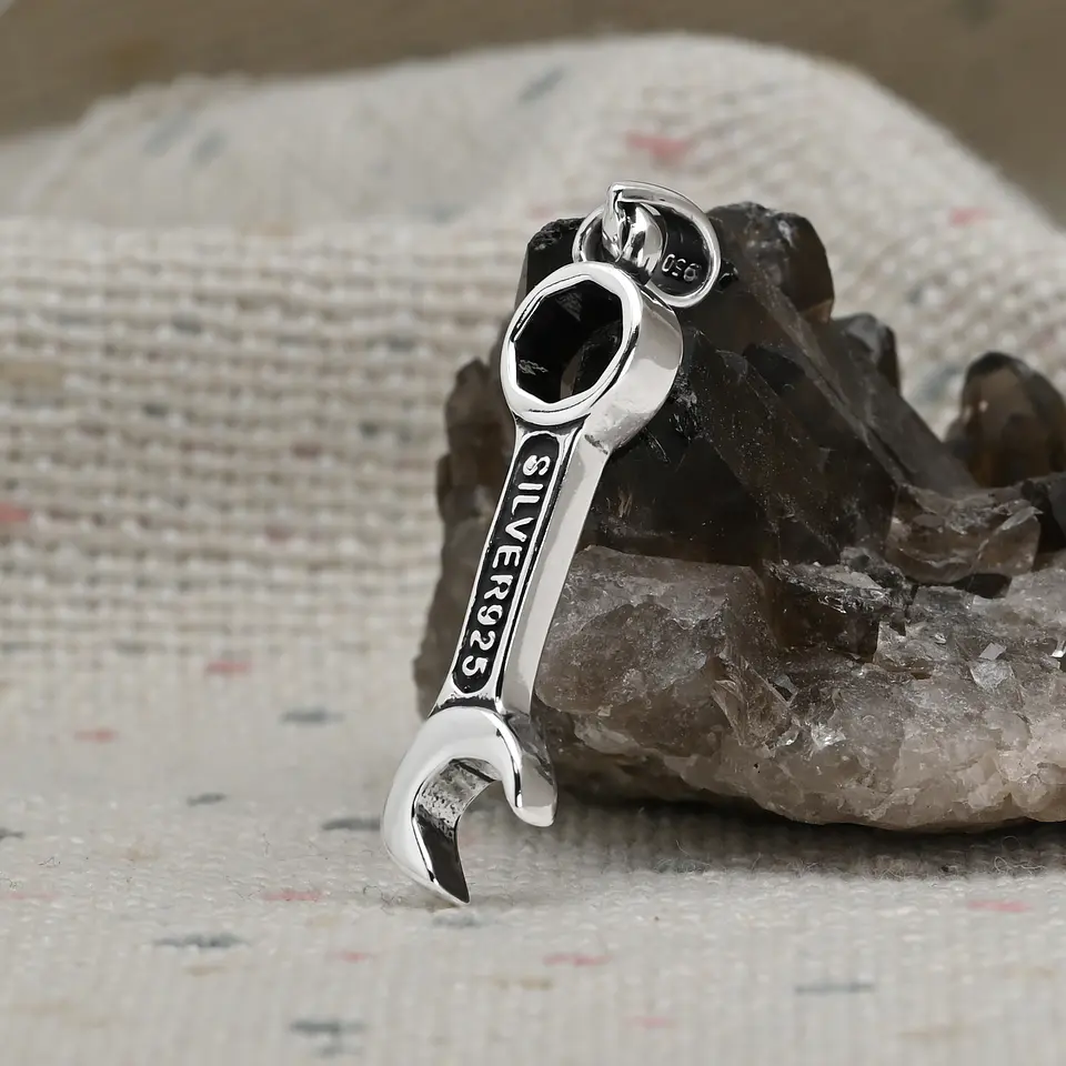 Llave de mecanico 1