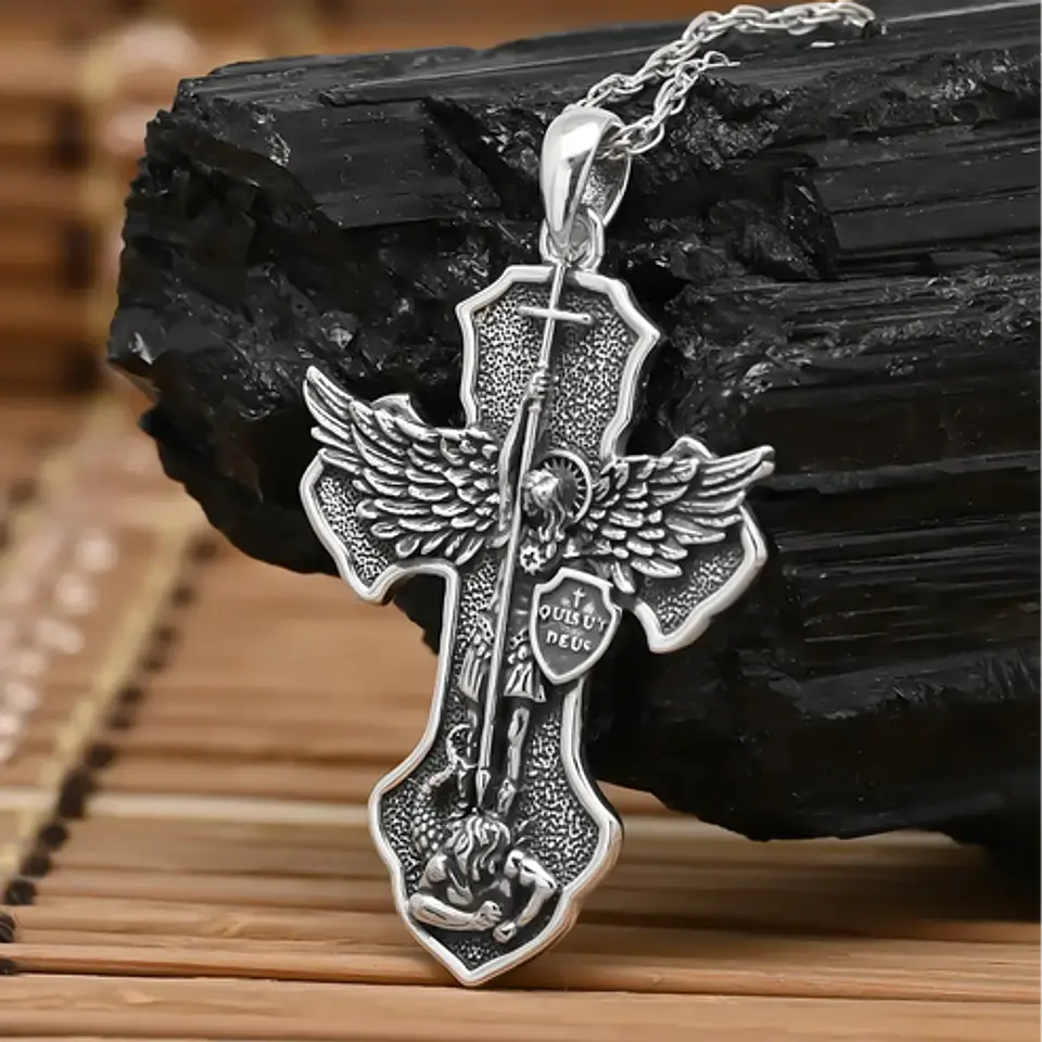 Colgante cruz San Miguel de arcangel en plata 925 2