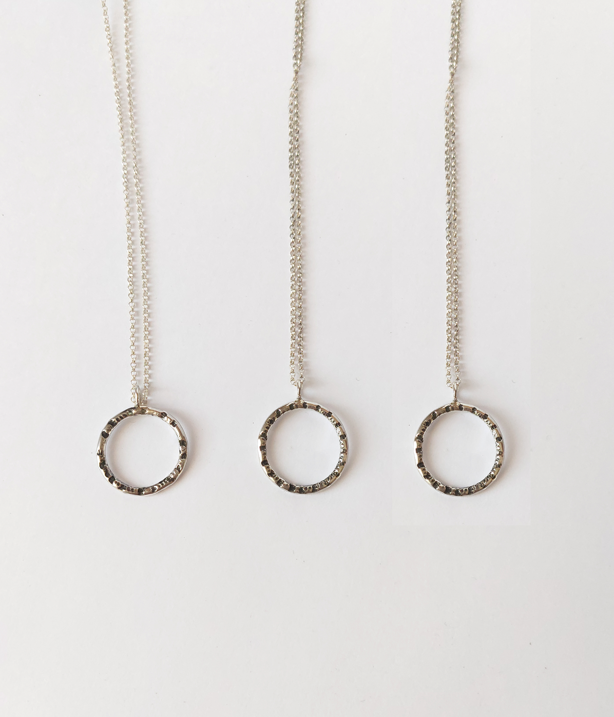 COLLAR CIRCULAR