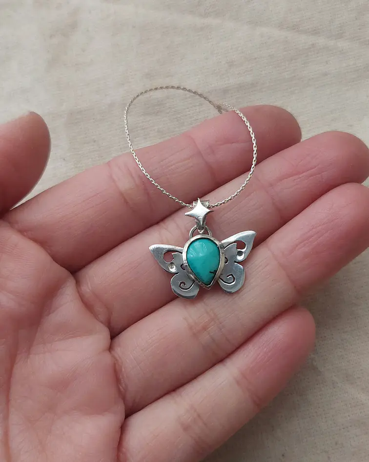 COLLAR MARIPOSA 