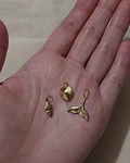 COLGANTES DORADOS 
