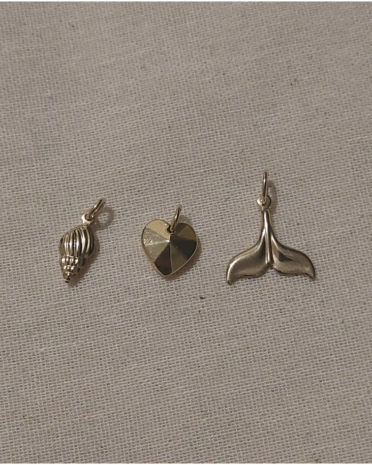 COLGANTES DORADOS 