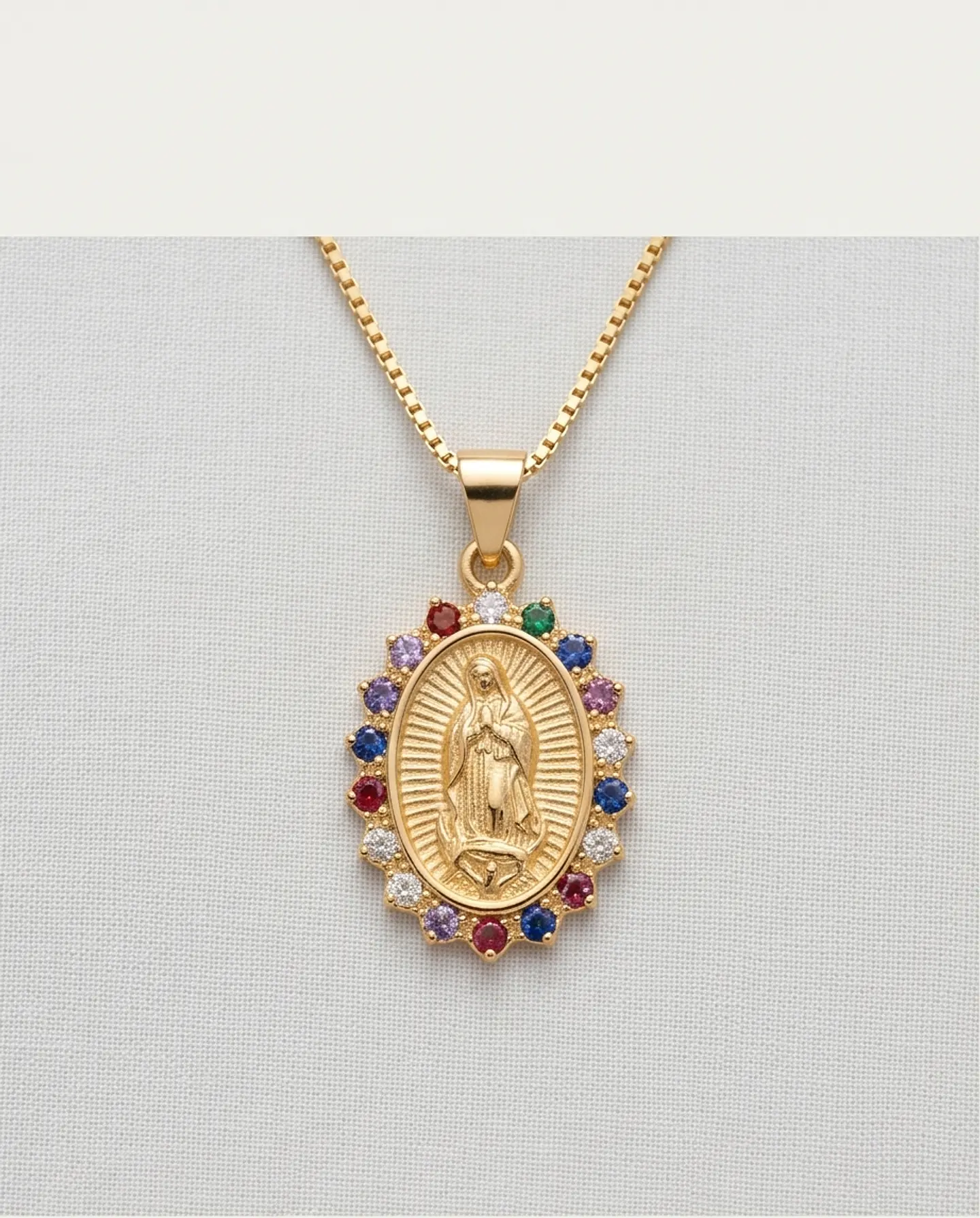 Medalla Guadalupe Multicolor – Baño en Oro y Circones 2