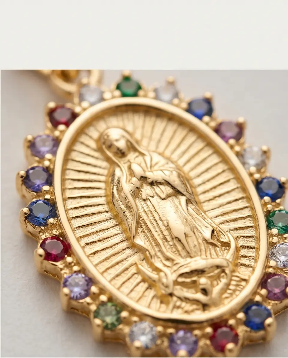 Medalla Guadalupe Multicolor – Baño en Oro y Circones 3