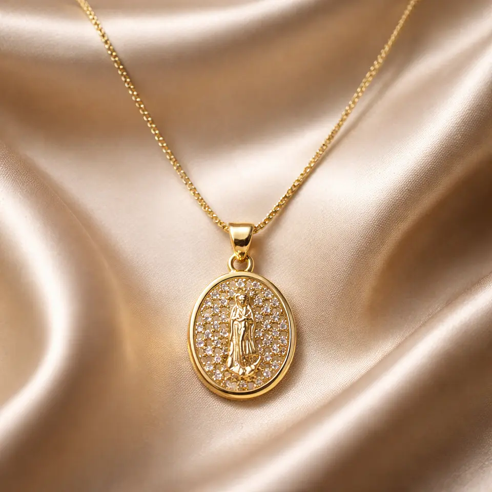 Medalla Virgen Luz Eterna– Baño en Oro y Micro Circones 3