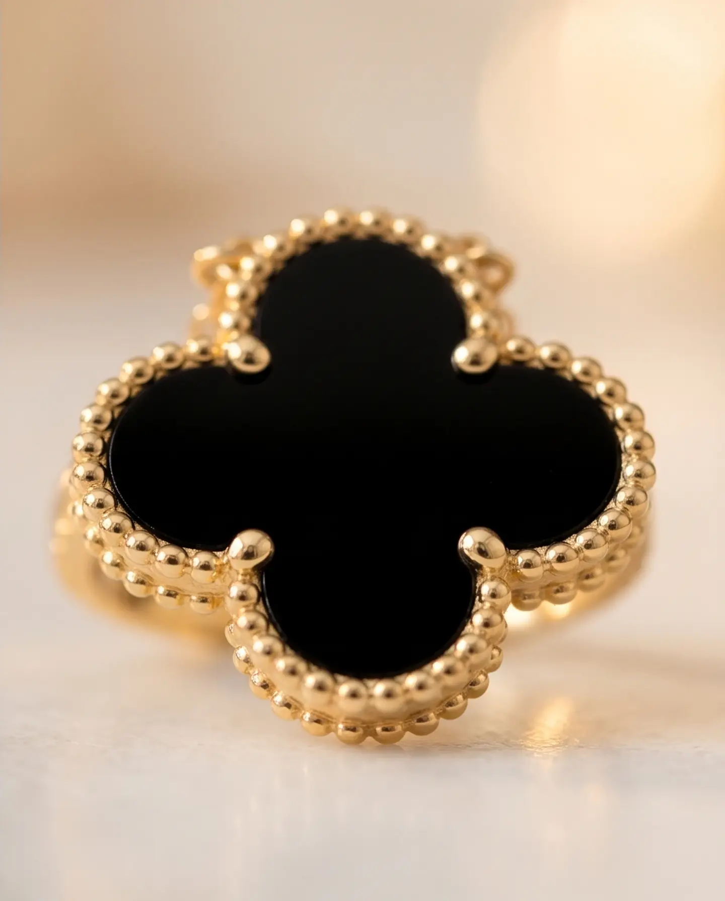 Collar Trébol Onyx - Baño en Oro 2