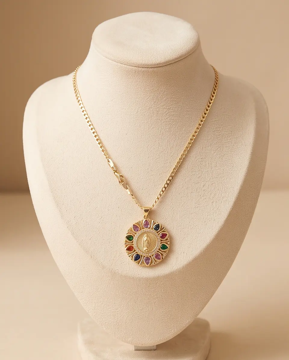 Collar Virgen Multicolor 60 cm – Baño en Oro  2