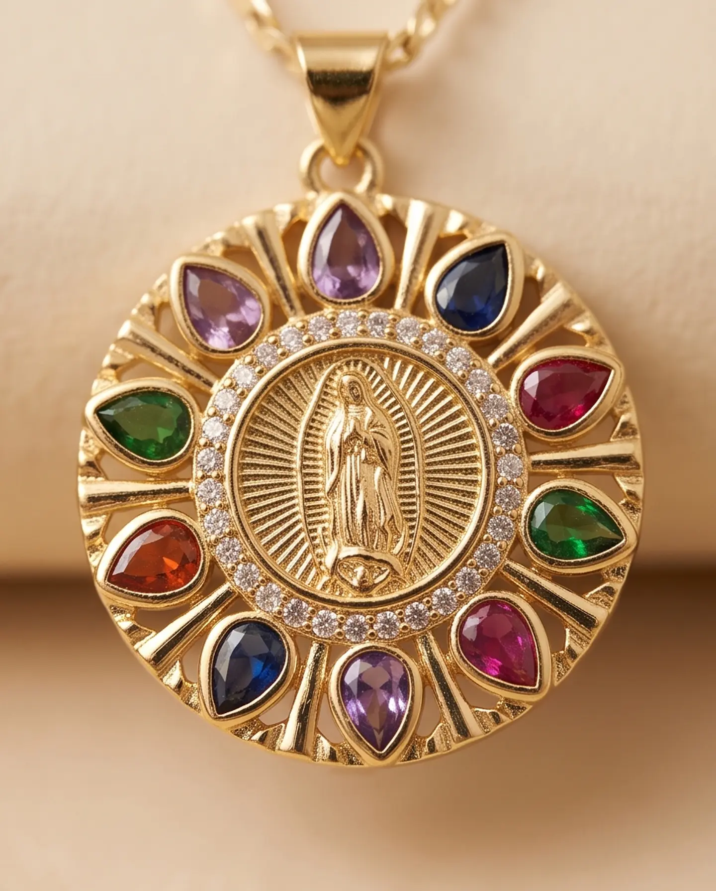 Collar Virgen Multicolor 60 cm – Baño en Oro  3
