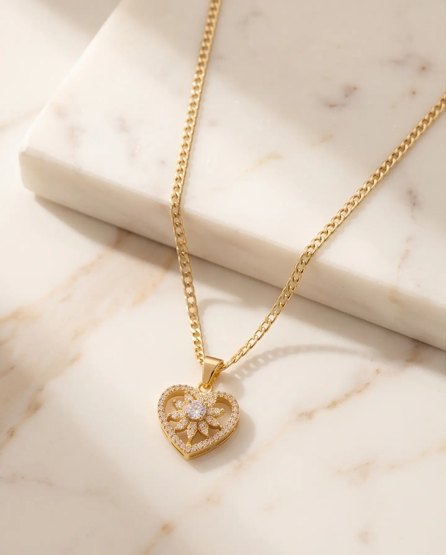 Collar Corazón Brillante 60 cm – Baño en Oro  2