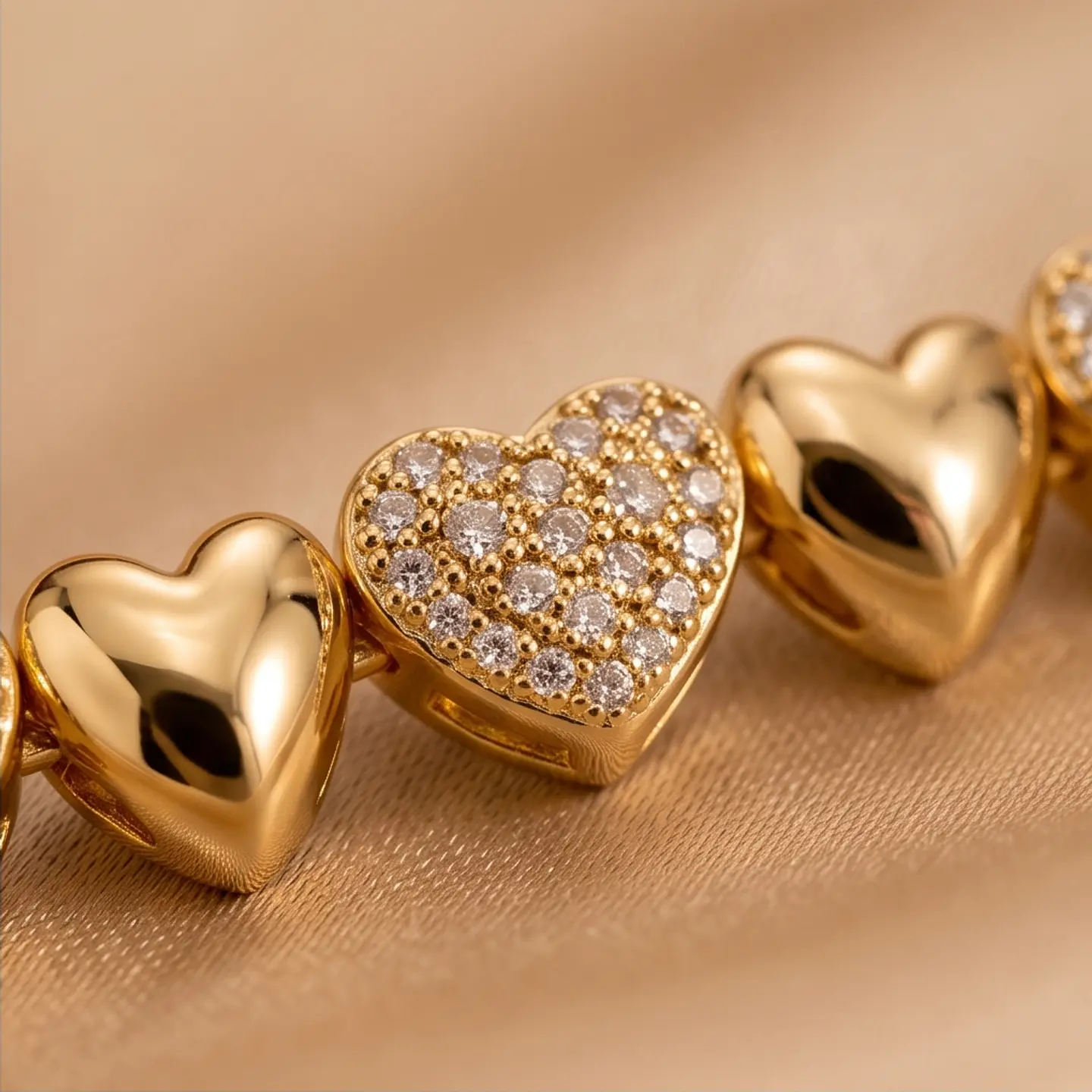     Pulsera Corazones Brillantes 2
