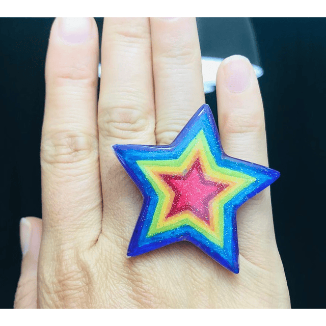 Anillo estrella colores y brillo STOCK