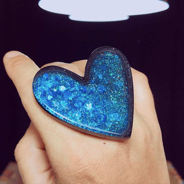 Anillo corazón XL brillos azules y líquido