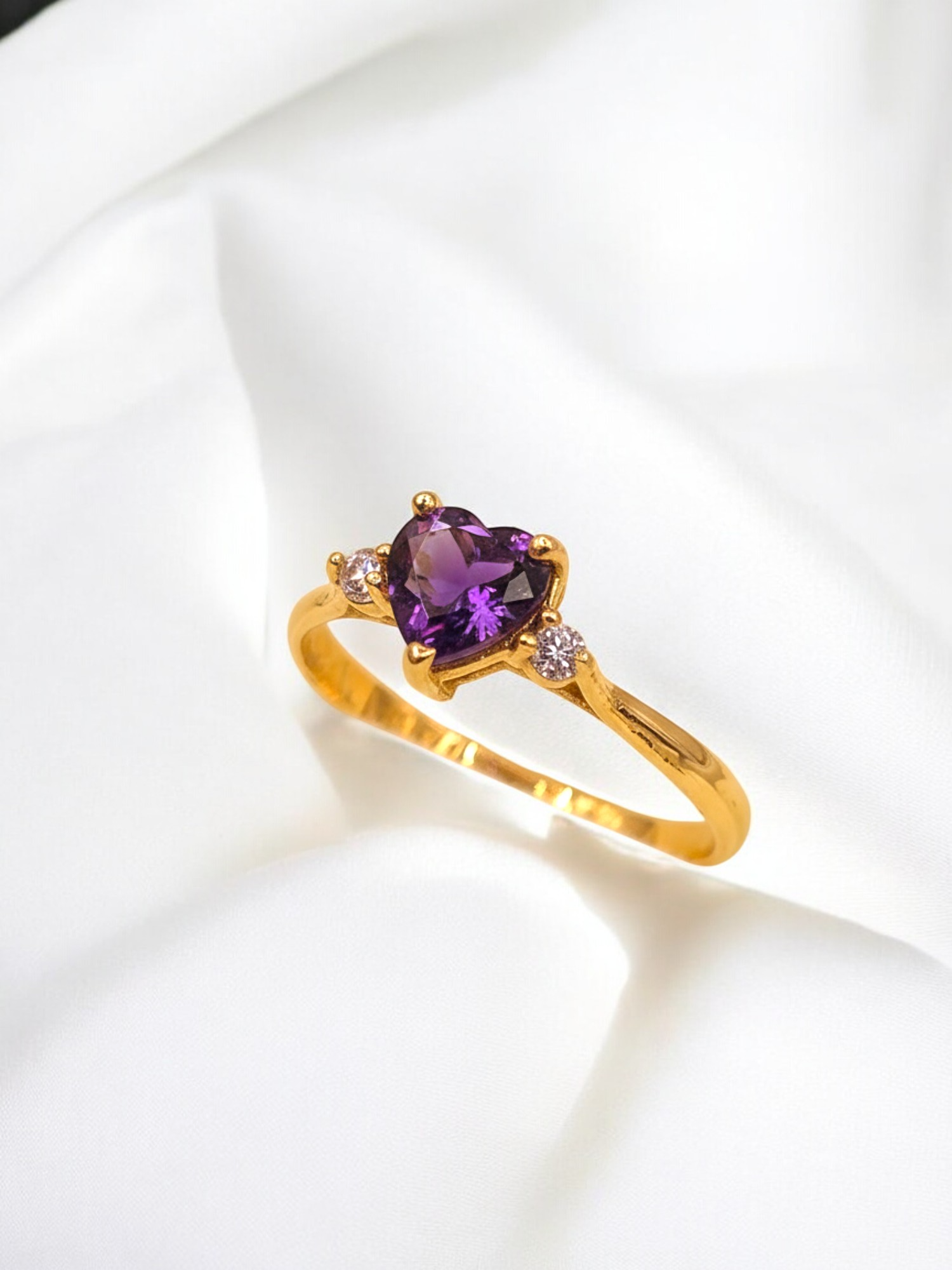 Anillo corazon amatista y circones Oro 18k 5