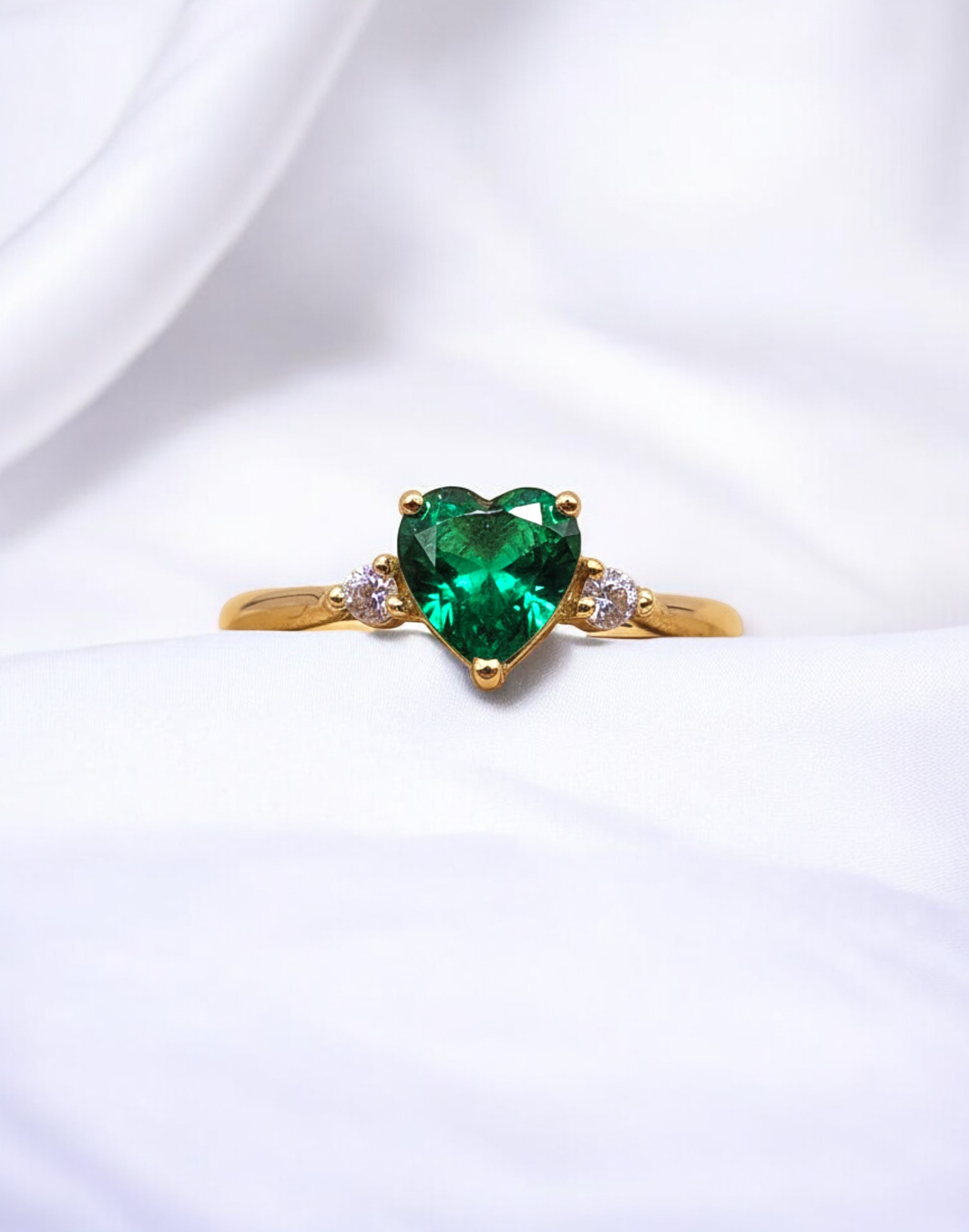 Anillo corazon esmeralda y circones Oro 18k 4