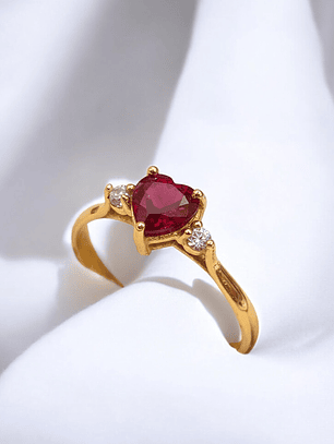 Anillo corazon rubi y circones Oro 18k