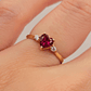 Anillo corazon rubi y circones Oro 18k - Miniatura 6