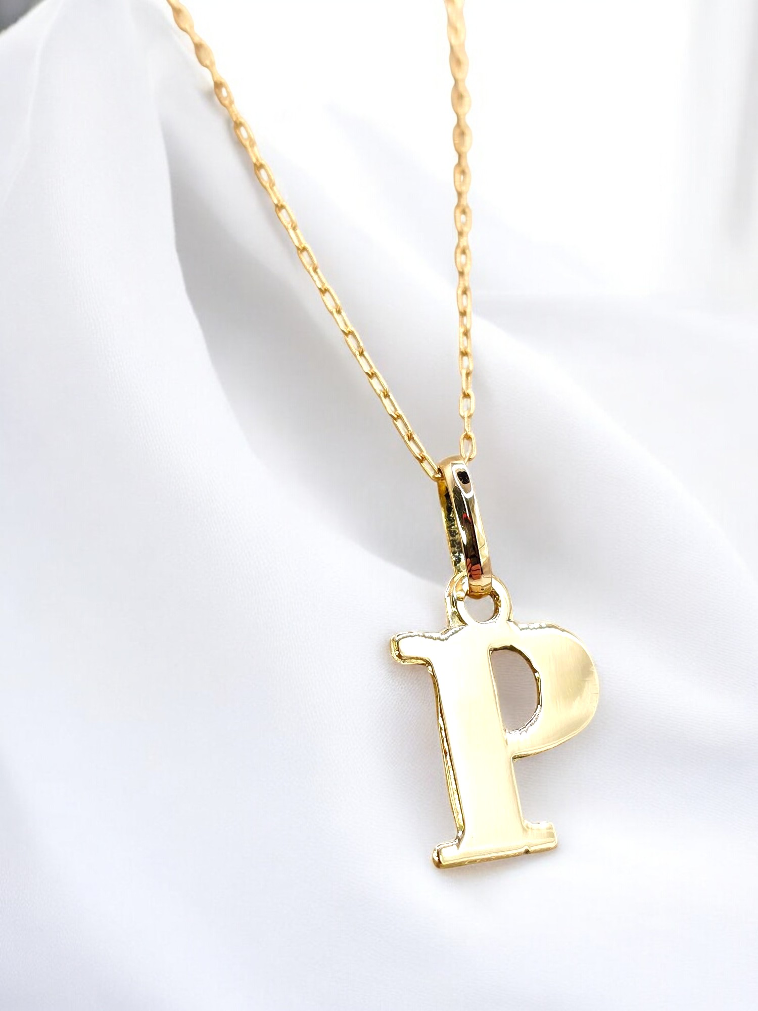 Cadena eslabones 50 cm con inicial 2 cm Oro 18k 4