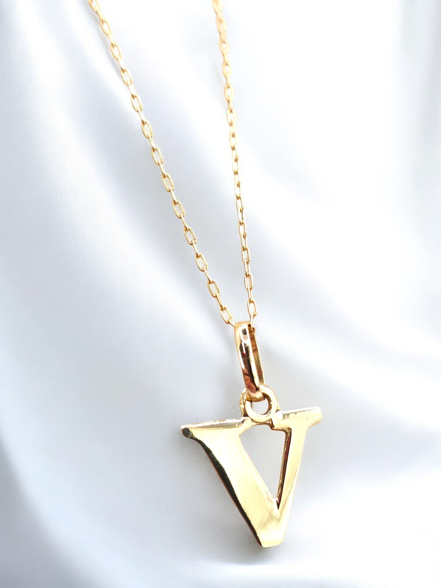 Cadena eslabones 50 cm con inicial 2 cm Oro 18k 3