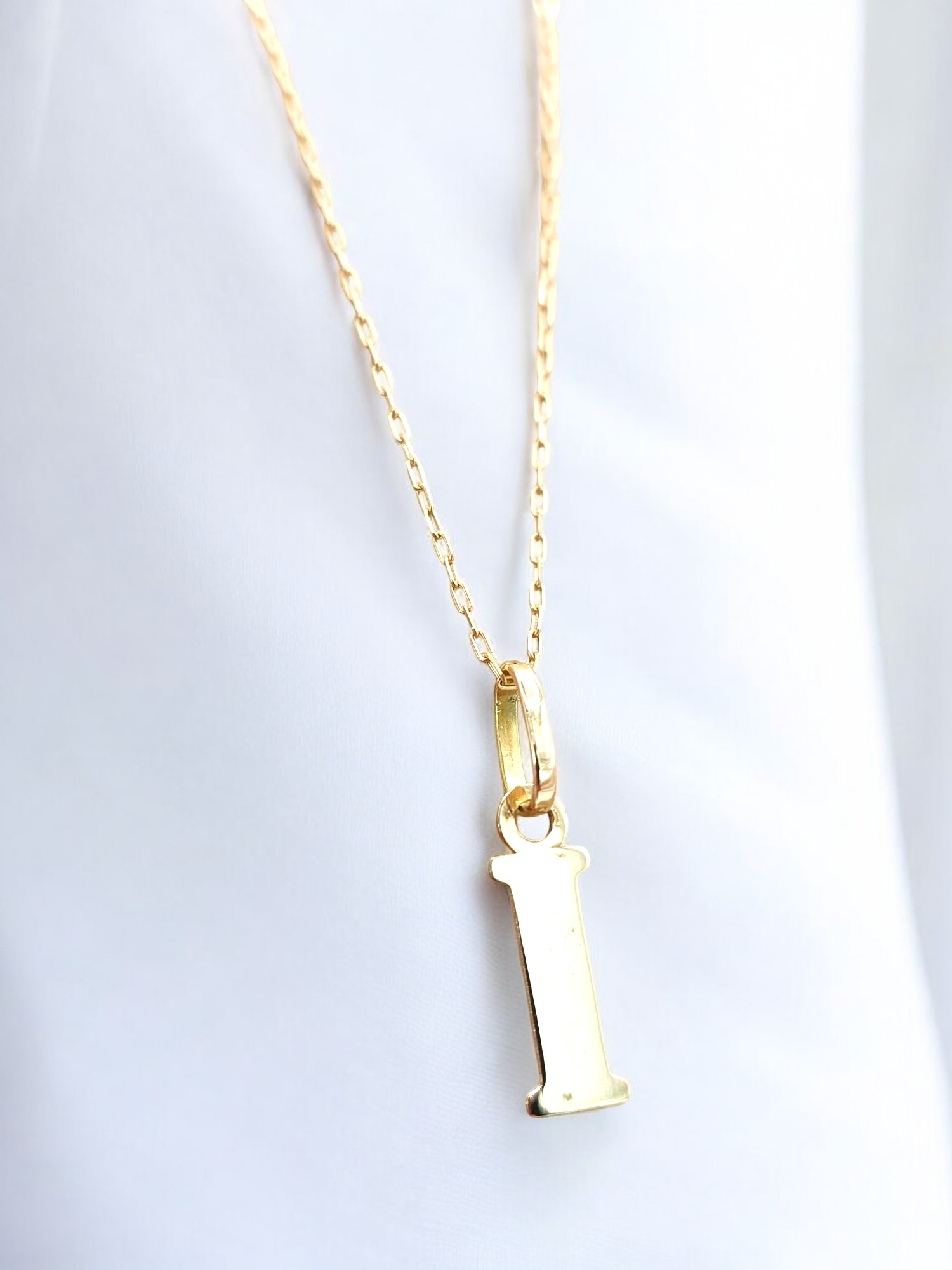 Cadena eslabones 50 cm con inicial 2 cm Oro 18k 17