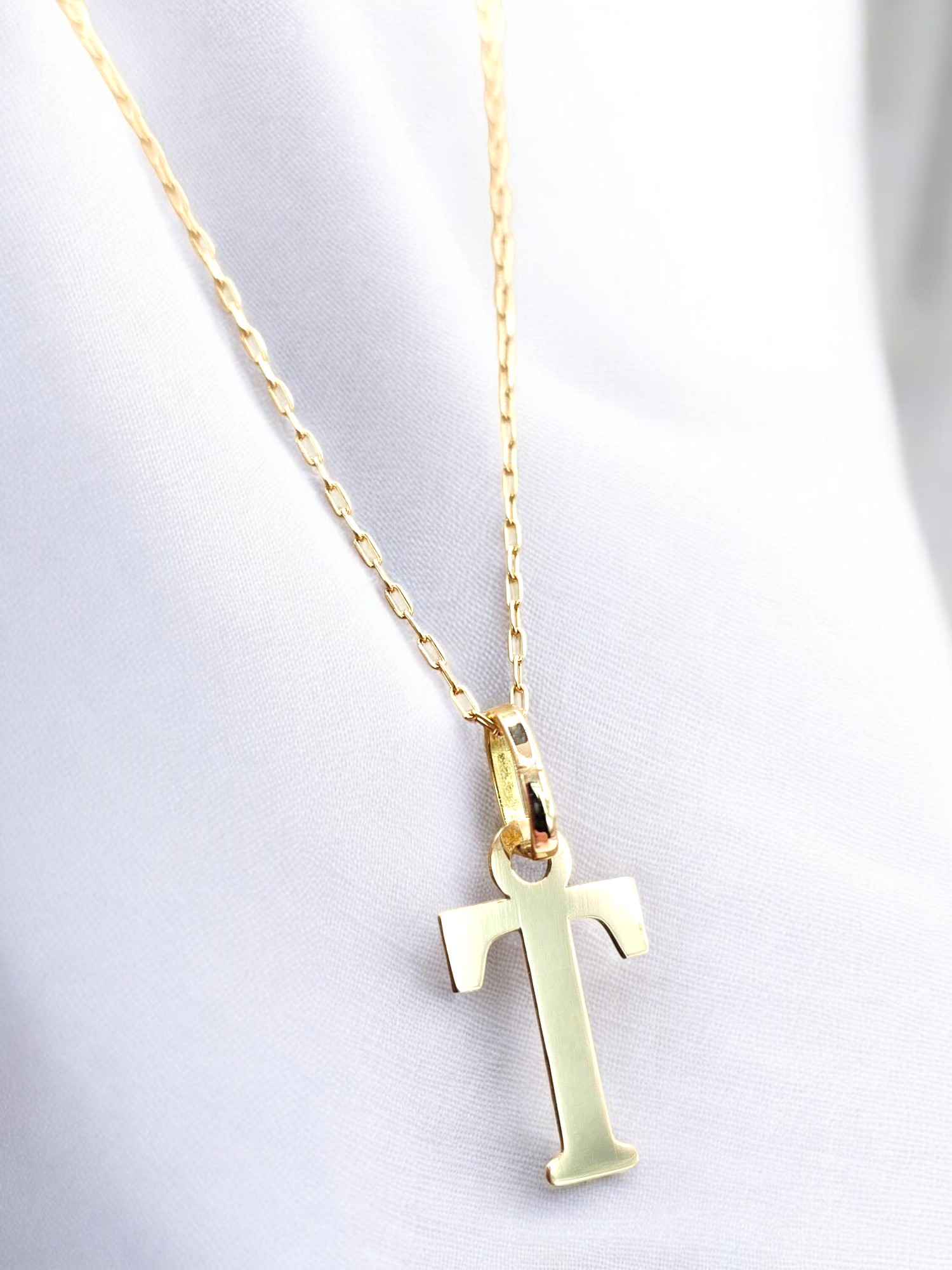 Cadena eslabones 50 cm con inicial 2 cm Oro 18k 22