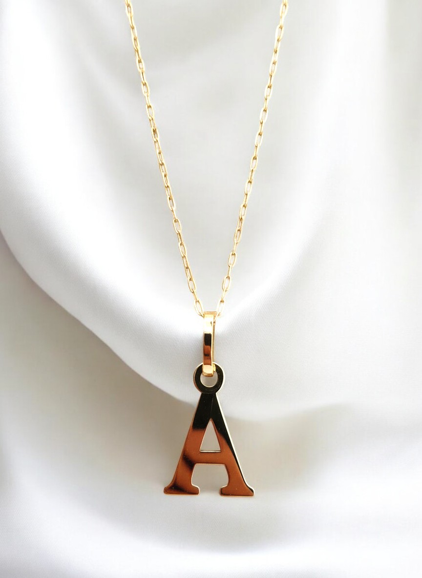 Cadena eslabones 50 cm con inicial 2 cm Oro 18k 1