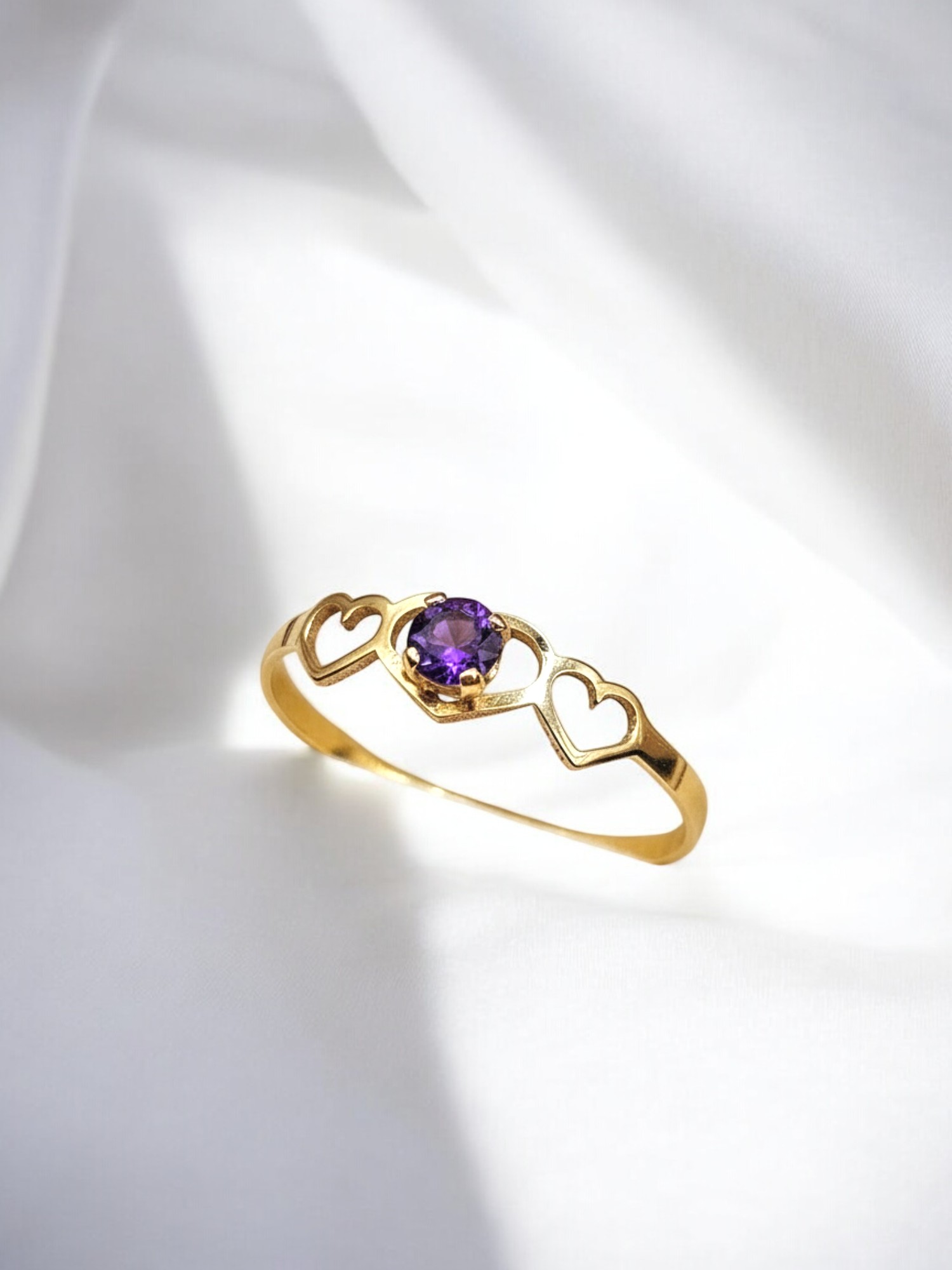 Anillo midi tres corazones amatista Oro 18k 4